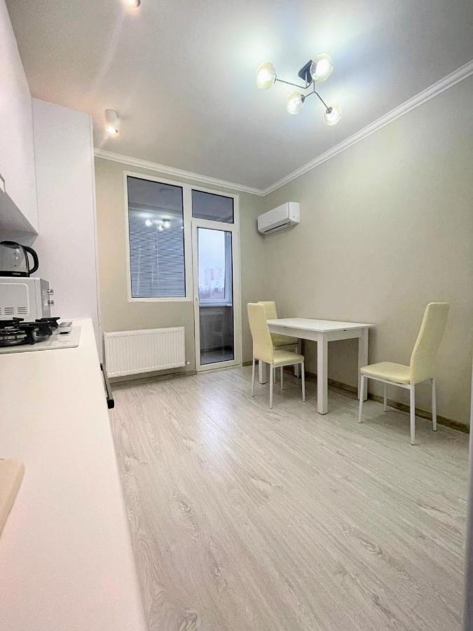 Beautiful Apartment In Chisinau Eksteriør bilde
