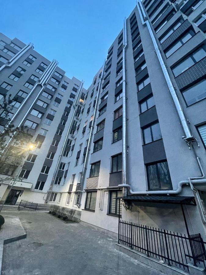 Beautiful Apartment In Chisinau Eksteriør bilde